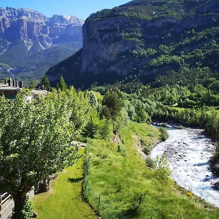 Apartamento Con Vistas Al Parque Nacional De Ordesa Y Monteperdido Torla-Ordesa Exterior photo